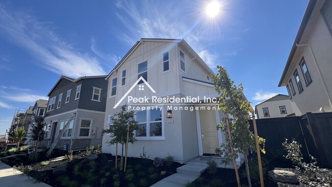 Building Photo - New Elk Grove 3bd/2.5ba Home near Big Horn...