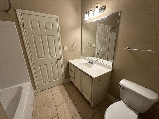 Building Photo - 4002 Mobley Cir