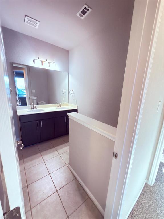 Building Photo - 807 Copper Lake Rd