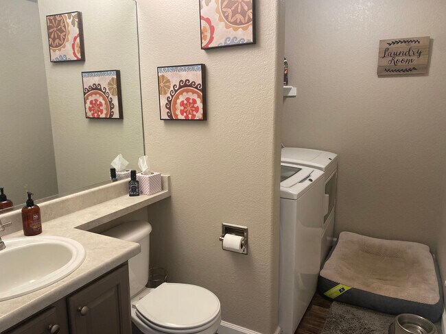 Building Photo - 14583 Gaylord St