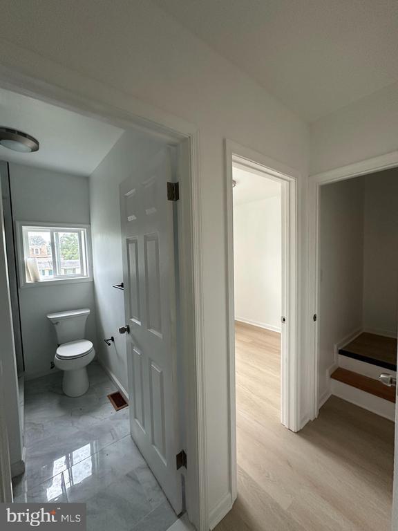 Building Photo - 489 N Church St