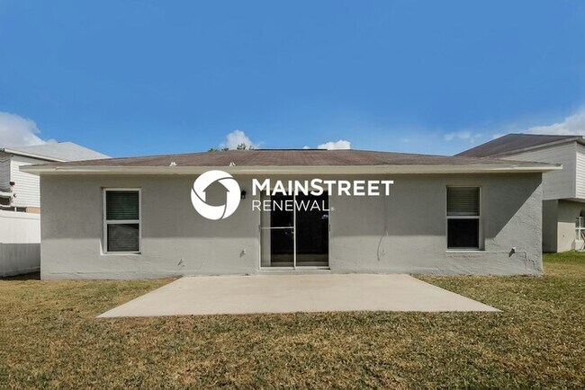 Building Photo - 3 Bedroom Pet-Friendly Home in Kissimmee, FL with Main Street Renewal