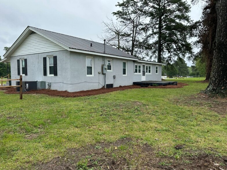 Building Photo - 6401 Stantonsburg Rd