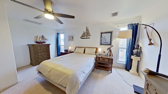 Building Photo - 1007 Brown Dr