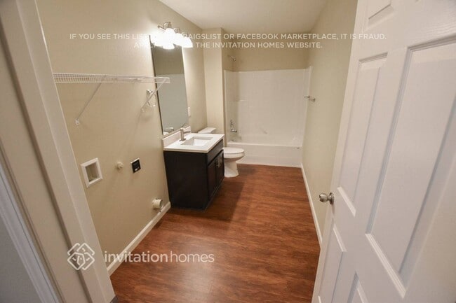 Building Photo - 1827 71st Ave SE