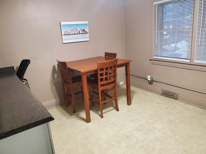 Kitchen - 3521 Leavenworth St