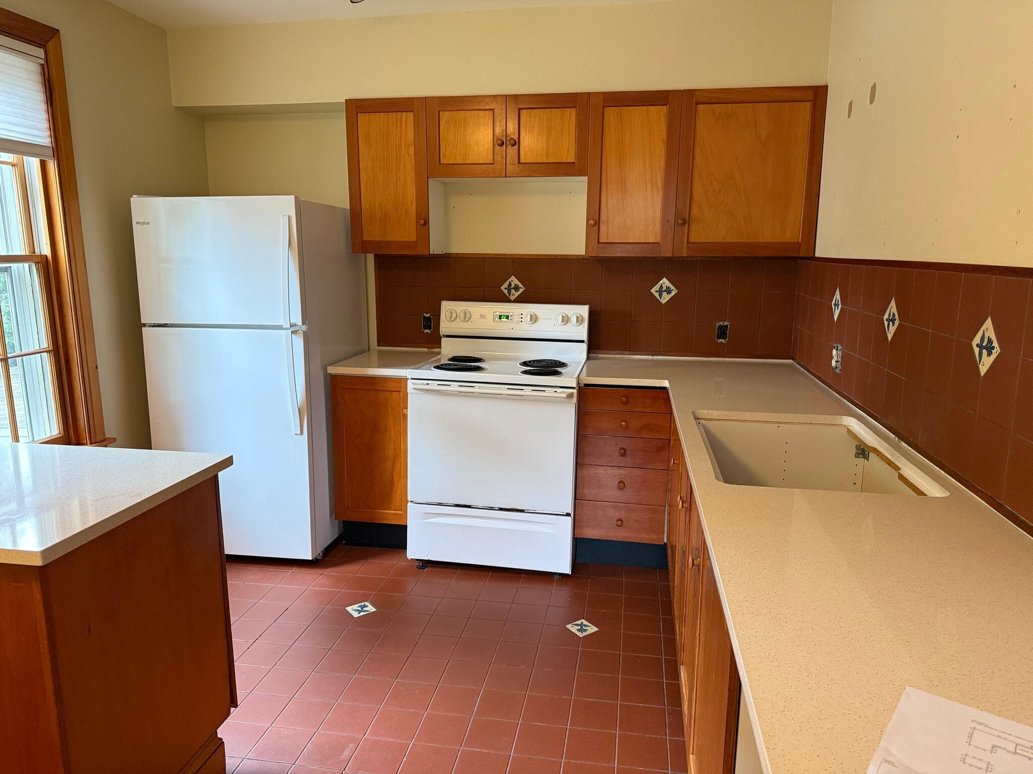 New quartz countertops - 552 South Ave