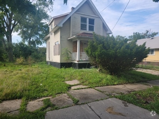 Building Photo - 737 Greene St