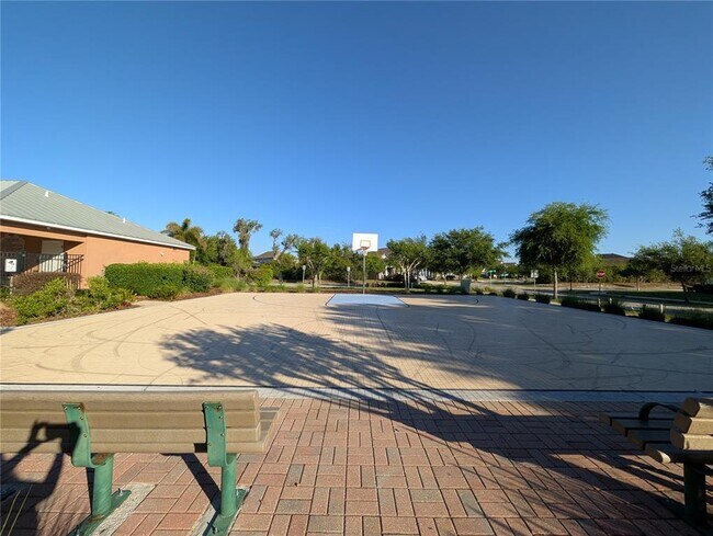 Building Photo - 11024 Little Blue Heron Dr