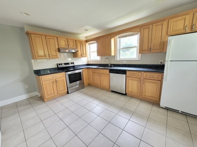 Building Photo - 15 West St