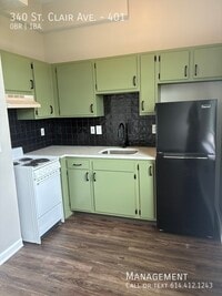 Building Photo - 340 St Clair Ave