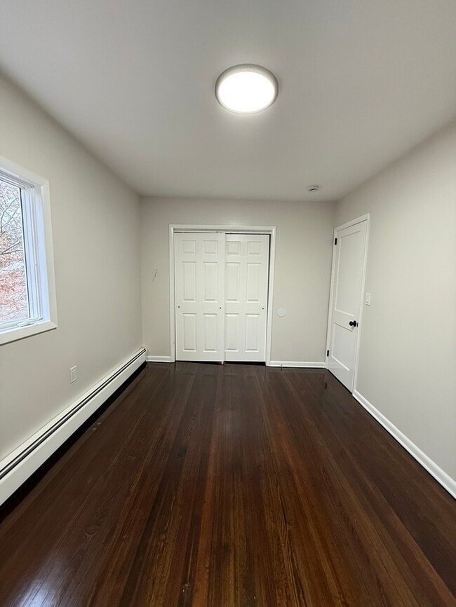 Building Photo - 255 N 1st Ave