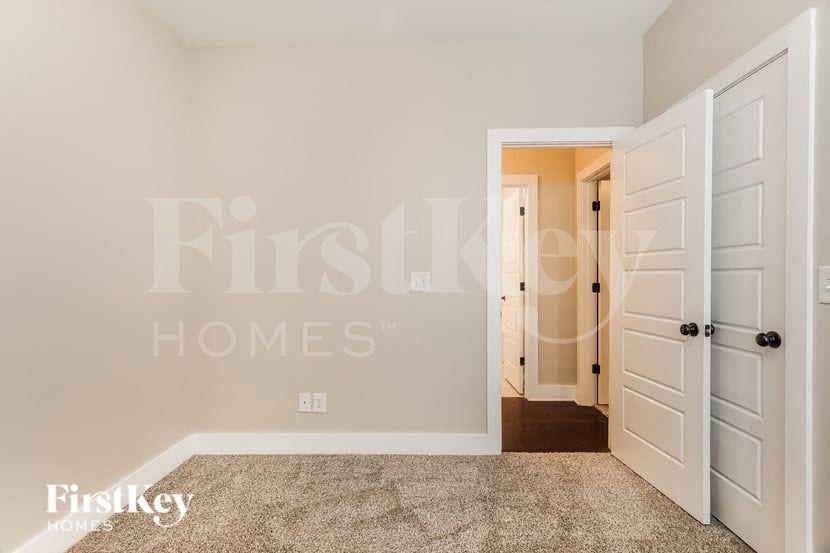 Building Photo - 4881 Mountain Gap Dr