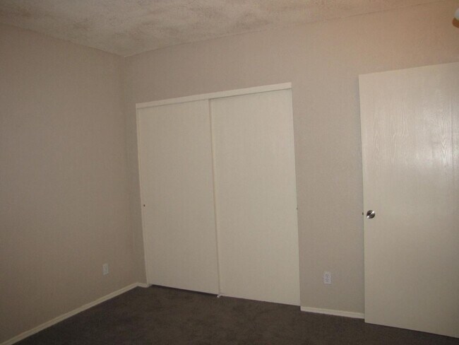 Building Photo - 3320 S Placita Saltillo