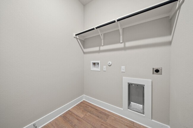 Building Photo - 219 Pinnacle Ln