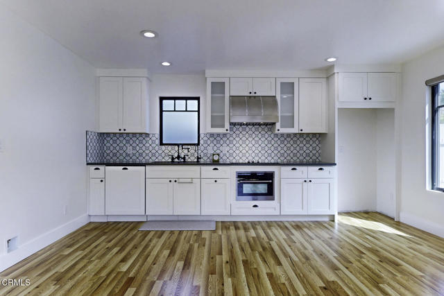 Building Photo - 1843 Las Lunas St