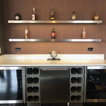 Building Photo - Rare Oversized Fully Furnished 3 Bed / 2.5 Bath 2,800+ SF Duplex with Private 1,000 SF Roof Deck ...