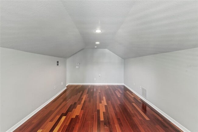 Building Photo - 121 Fig Tree Run