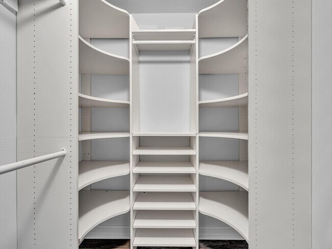 Building Photo - 3602 S Ocean Blvd