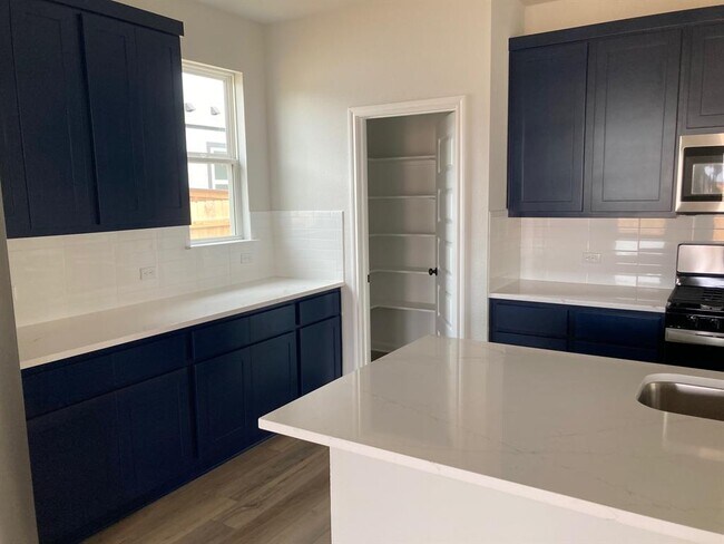 Building Photo - 2131 Alice Jay Wy