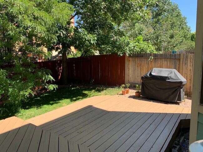 Building Photo - 3340 Richmond Dr