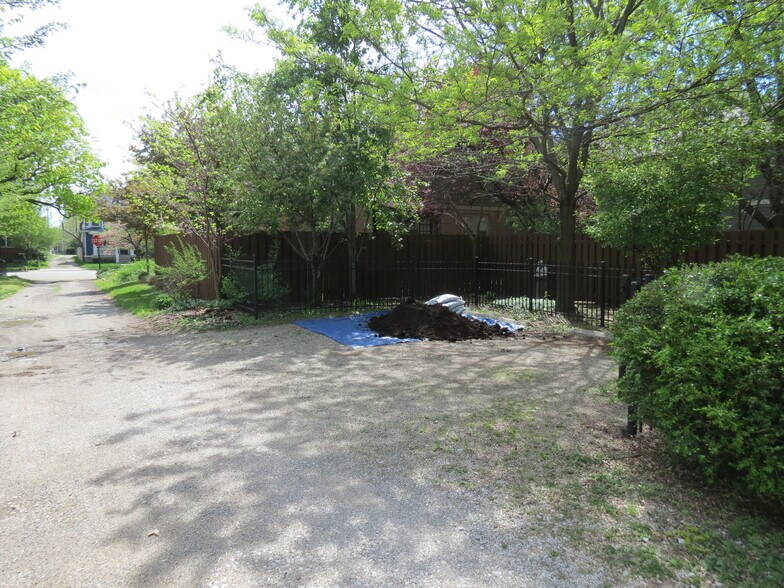 Off-Street Parking Along Alley - 1532 N College Ave