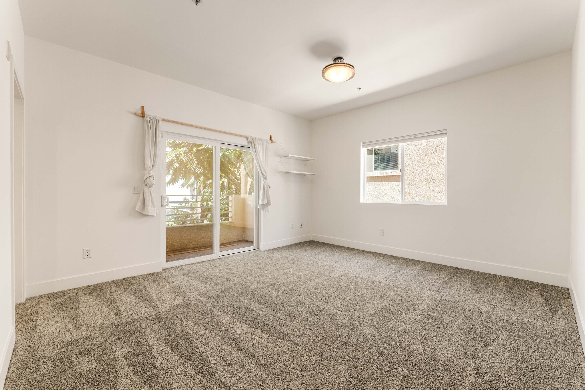 Building Photo - 11831 Avon Way
