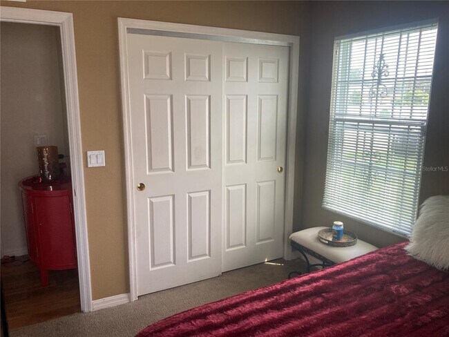 Building Photo - 4634 College Dr