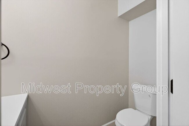 Building Photo - 90 Sutters Mill Rd