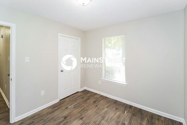 Building Photo - 3 Bedroom Pet-Friendly Home in Millington, TN with Main Street Renewal