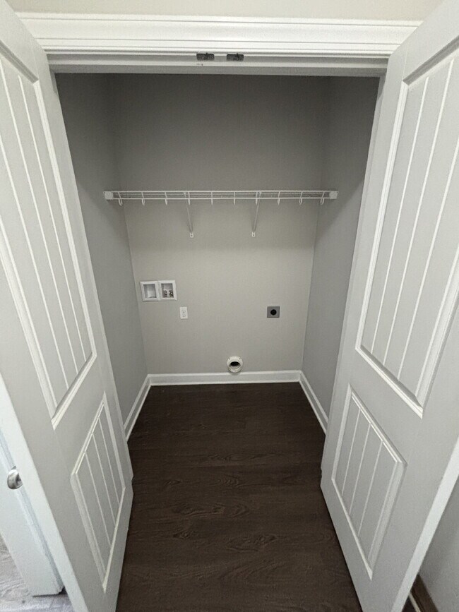 Building Photo - FOR RENT in Dothan, AL!! MOVE IN SPECIAL!!...
