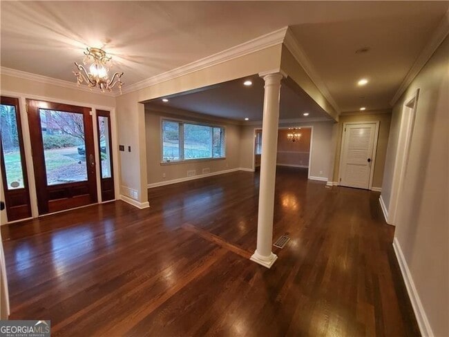 Building Photo - 4615 Mystic Dr NE
