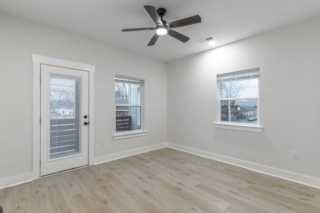 Building Photo - 1124 Garfield St