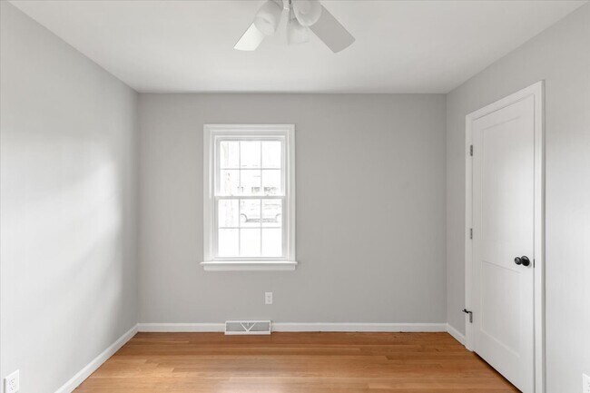 Building Photo - 2910 Fendall Ave