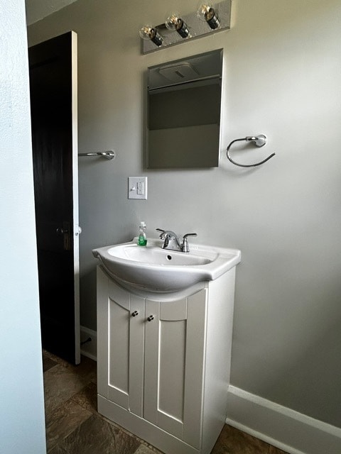 Building Photo - 634 Scranton Ave