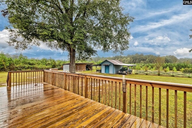 Building Photo - 221 Crooked Creek Rd