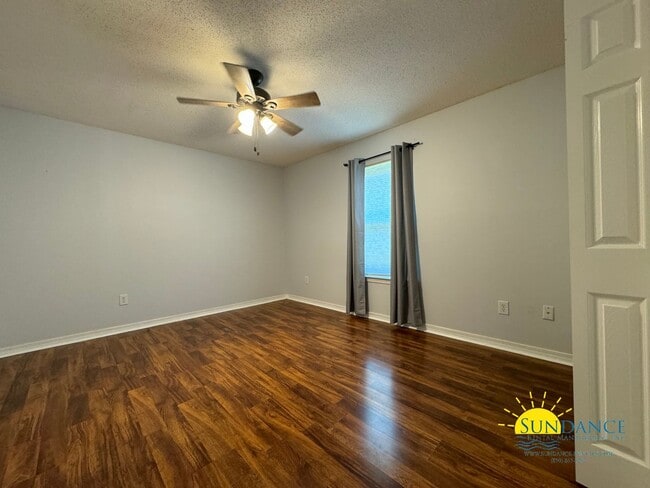 Building Photo - Solar Energy in desirable Hidden Shores of Gulf Breeze Neighborhood!