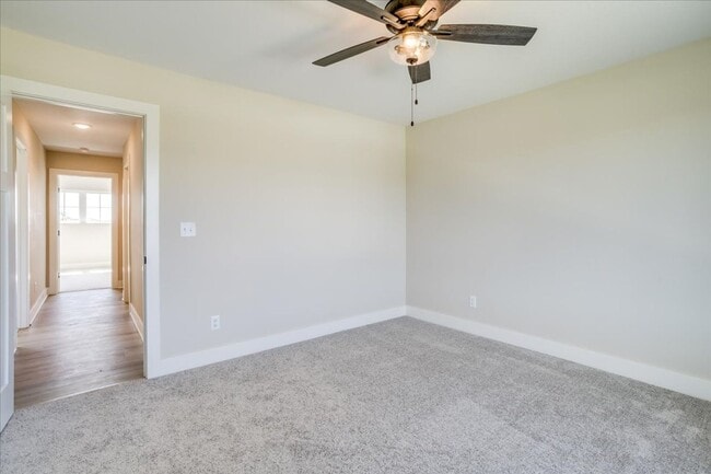 Building Photo - 12388 Fennec St