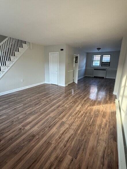 Building Photo - 4515 Bleigh Ave