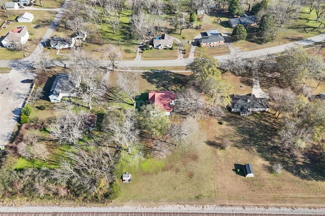 Building Photo - 138 Main St