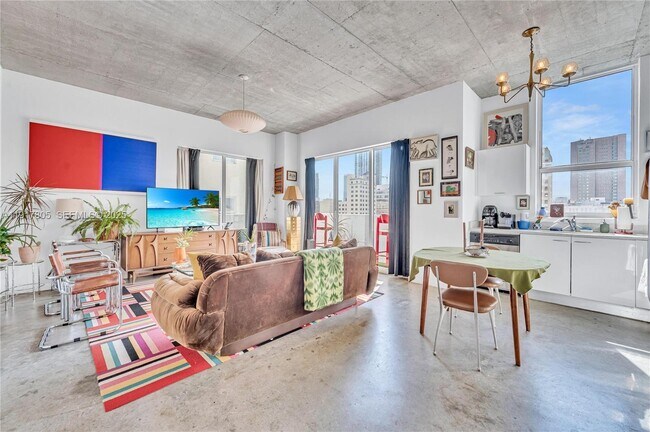 Building Photo - 133 NE 2nd Ave