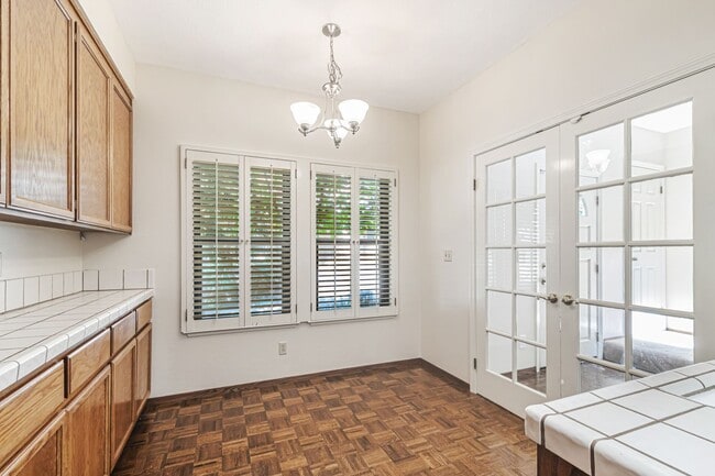 Building Photo - Two Primary Suites w/ Bonus Room l Prime L...