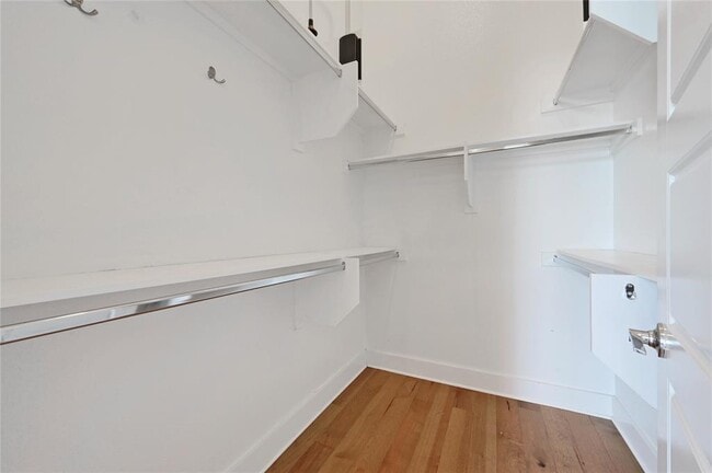 Building Photo - 6333 Florencia Ln