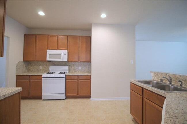 Building Photo - 4910 Hidden Nest Ct