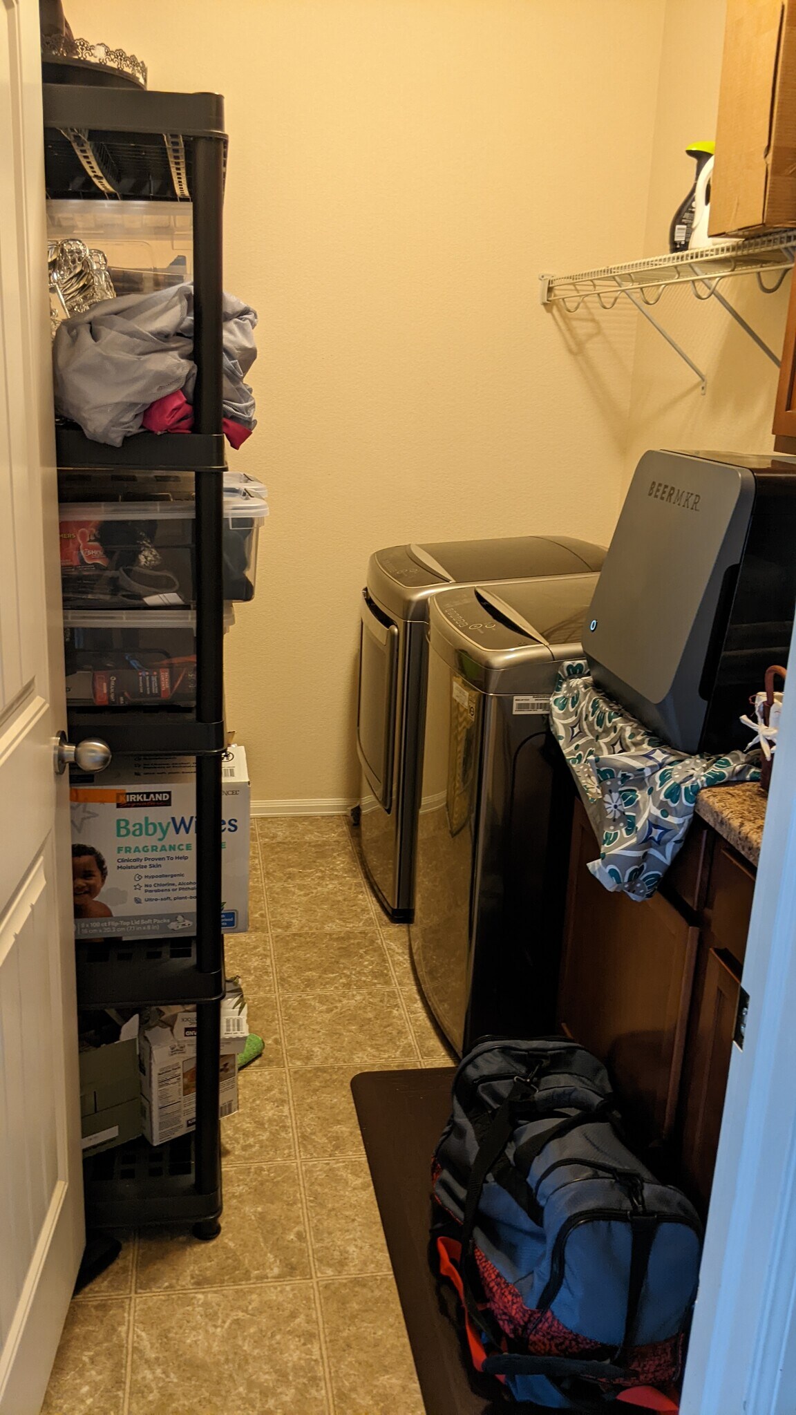 Laundry - 5063 Buchanan Dr