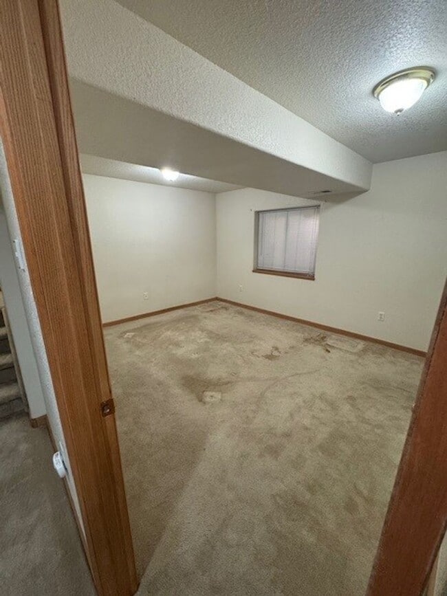 Building Photo - Stone Creek Condos- 3 Bedroom