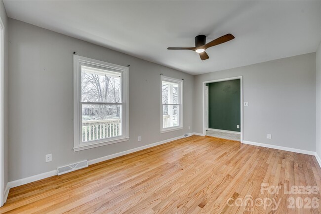 Building Photo - 1615 Tillman St