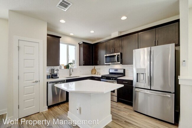 Building Photo - 3 br, 2 bath House - 1925 Sharper Mews  Un...