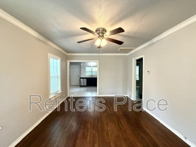 Building Photo - 707 N Florence Pl