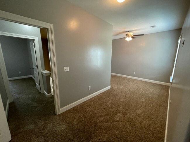 Building Photo - 4BD/4.5BA FOR RENT